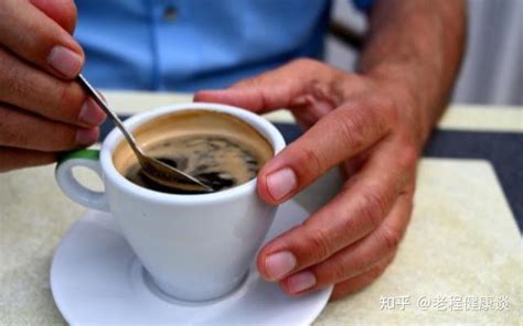 每天坚持喝黑咖啡有利于减肥，但不要随便喝，4个禁忌早做了解 - 知乎