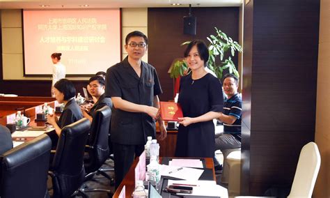 上海国际知识产权学院与上海市崇明区人民法院携手培养专业人才