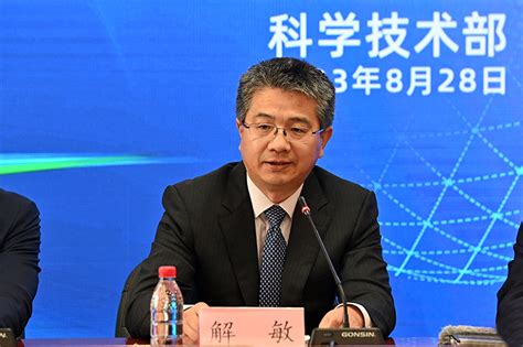 张掖市科学技术局-山丹县以科技创新政策法规为重点，加大科技普法工作力度