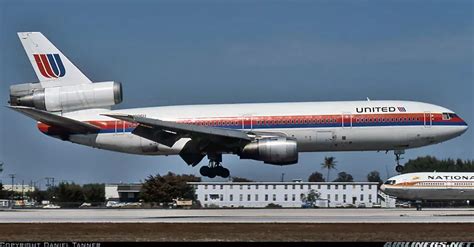 3U8633航班机长与美国全美1549航班萨利机长