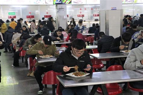 看!“吃”进全国高校食堂TOP50 的食堂都长什么样！ - 周到上海