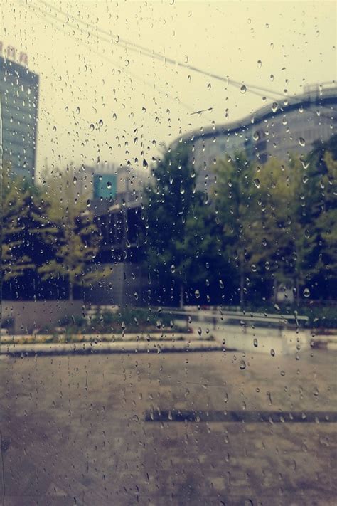 一下雨车窗就模糊 教你雨季怎么保养爱车_汽车_腾讯网