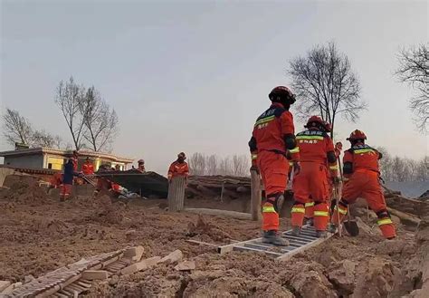 甘肃地震已致131人遇难！青海一村庄被淤泥掩埋仍在搜救-萧山网 全国县（市、区）第一网