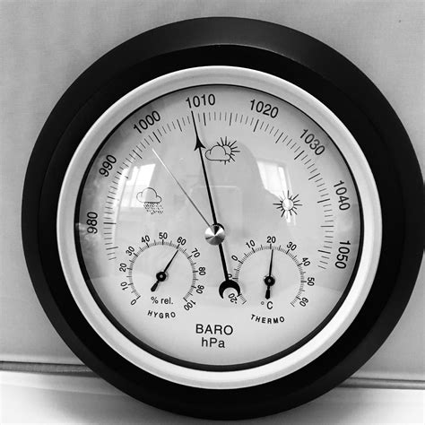 温度表湿度家用室内指针温湿度计壁挂台式无电池温度计礼品测温仪-阿里巴巴