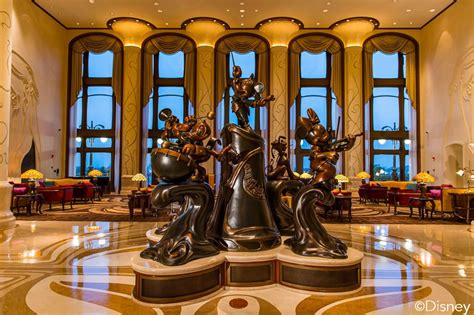上海迪士尼酒店奇思妙想 一个华丽典雅一个带你进入玩具世界_生活_GQ男士网