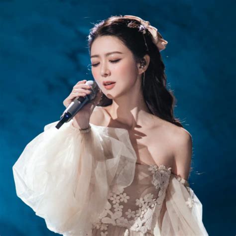 粤语女生温柔电台头像