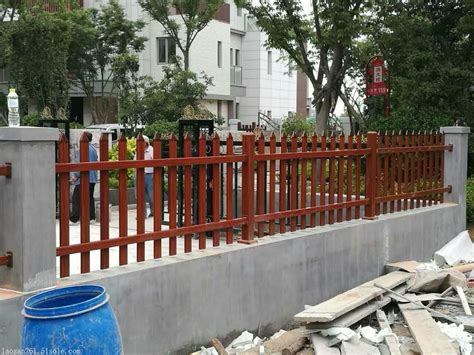 河北PVC塑钢护栏草坪绿化塑料栏杆园林栏栅围栏栏杆-阿里巴巴