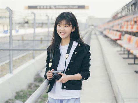 清纯美女宋伊人图片