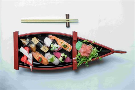 寿司船 – 上海佐井日本料理培训-佐井寿司