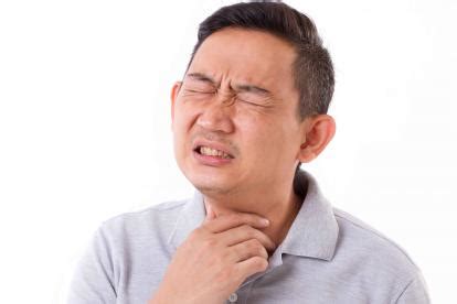 新冠有嗓子疼的症状吗？