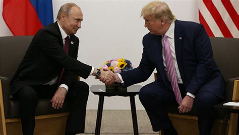 特朗普与普京在G20上会面：我俩关系非常好，但别干预大选哦|界面新闻 · 天下