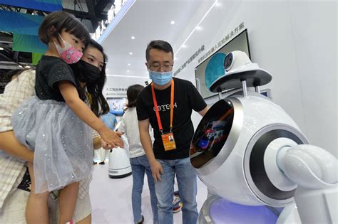 2018年中国机器人与智能制造行业实现主营业务收入2862亿元-新闻资讯-杭州浩腾智能科技开发有限公司-工业触控平板电脑