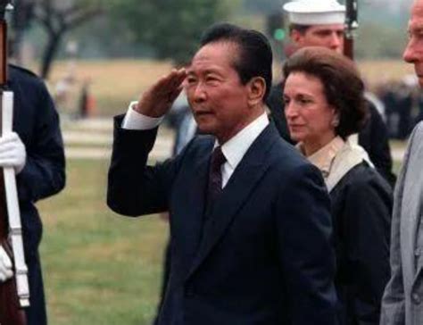 1986年2月27日科拉松·阿基诺就任菲律宾总统 - 历史上的今天