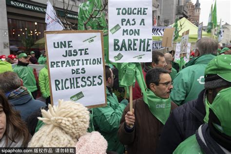 比利时工人举行罢工游行 抗议工作条件及养老金改革