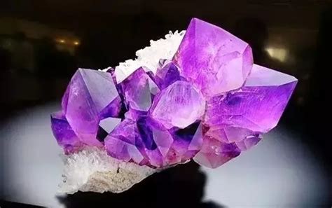 紫水晶知识详解及代表寓意-百度经验