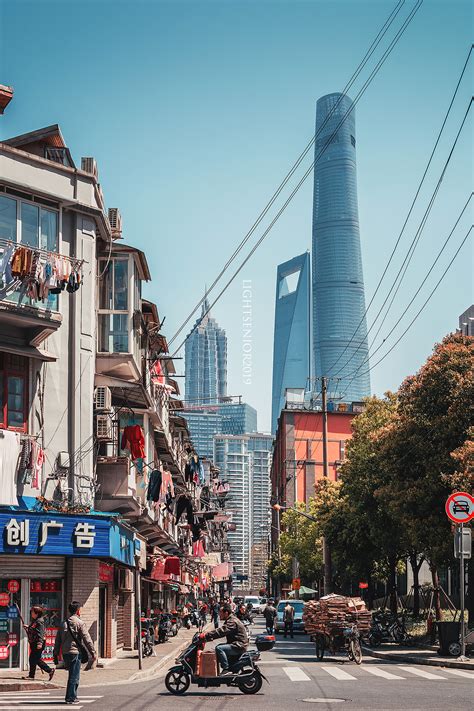 城市风光摄影|看见上海·高楼与小巷|摄影|风光|建筑摄影师曜有光 - 原创作品 - 站酷 (ZCOOL)