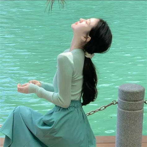 不露脸女生照片图片