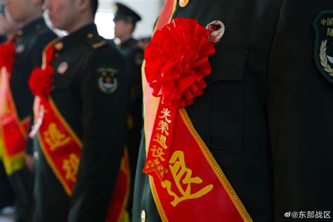 第71集团军某旅隆重举行春季士兵退役仪式