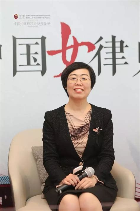 全国律协发布中国律师版《我和我的祖国》音乐片 - 其它信息 - 江西省律师协会 江西律师 江西律师协会 律师协会