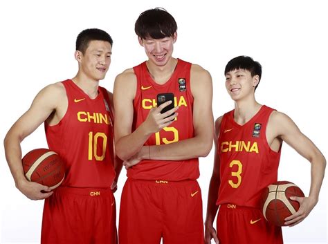 奥运男篮落选赛分档：中国队被分在第五档_文体汇_新民网
