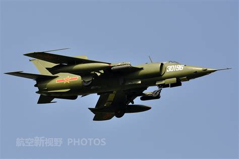 美媒评选中国最强飞机，歼-20轰-6K都得靠边站，原来是它