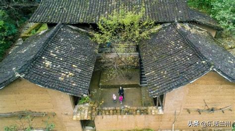 甘肃陇南武都这座留存着千年古建筑的村落，你知道在哪里吗？__财经头条