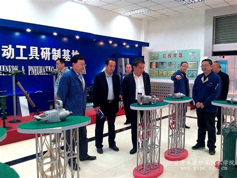 天水风动机械有限公司产品获中国工程机械大奖（图）--天水在线