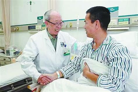 厦门医生回忆对闽籍院士吴孟超的印象 93岁上手术台 判断准确刀刀稳健