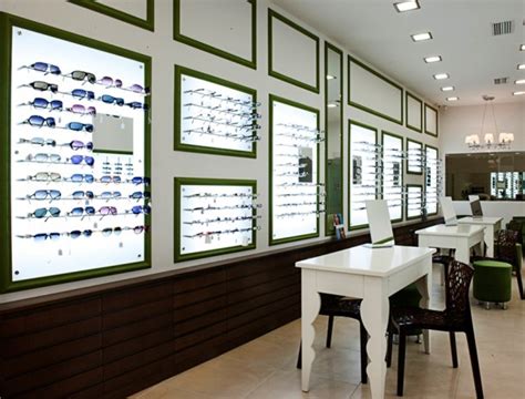 眼镜店装修出来的实体效果_眼镜店设计师小溪-站酷ZCOOL