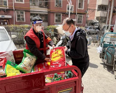 西宁城北：红、绿管家带好头 释放社区治理“新活力”_新华网
