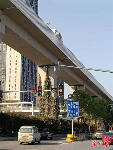 这个路口能不能建人行天桥？回应来了_长江网武汉城市留言板_cjn.cn