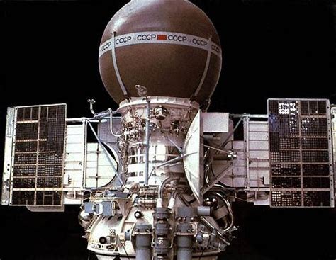 1975年6月16日前苏联金星9号实施第一次地金转移轨道中途修正