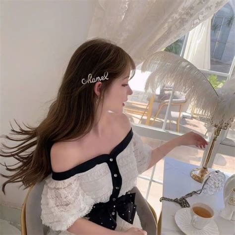 甜美女生头像超仙女背影