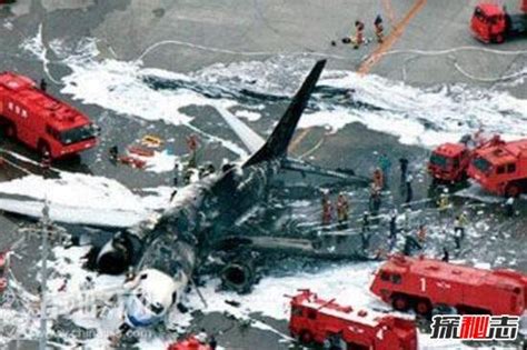 2002台湾华航空难录音事件真相，诡异空难录音解密 - 灵异事件 - 奇趣闻