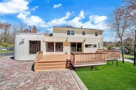 247 Zukor Rd, New City, NY 10956 | MLS# H6199714 | Redfin