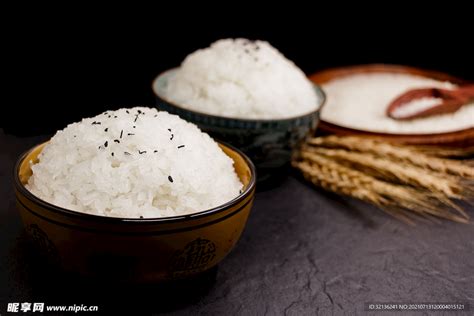 淘米为什么不能用热水？这样蒸的米饭才能晶莹饱满、香软可口|米饭|大米|淘米_新浪新闻