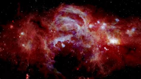 科学家：银河系中心喷射出令人困惑的神秘“冷气体云”