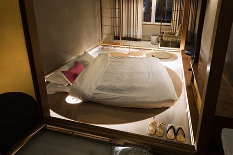 现代卧室是豪华的日本风格看窗子上Fuji山可以与视图一起编辑高清图片下载-正版图片303745942-摄图网