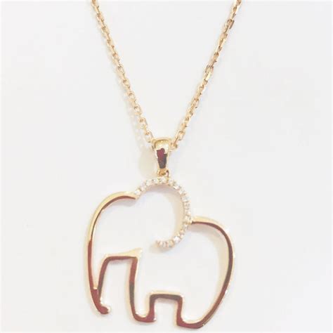 『珠宝』Tiffany 向「大象危机基金会」捐赠一枚大象主题胸针 | iDaily Jewelry · 每日珠宝杂志