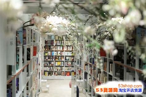 石家庄有一家网红书店，隐逸在商城之中，这里藏着难得的惬意时光