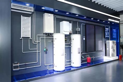 三层别墅热水循环系统怎么做-空气能热泵厂家