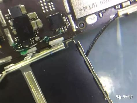 iPhone6s plus手机充电充不进去，但是显示在充电故障维修一例-迅维网—维修资讯