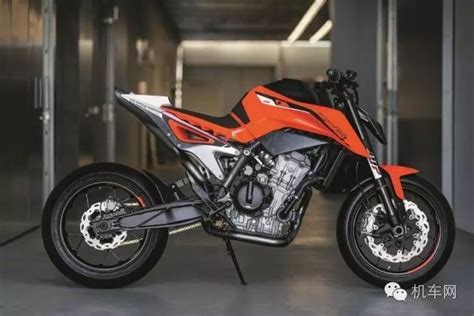 全新超级公爵KTM 1290 Super Duke R静态全貌和动态测试图片曝光-摩托新闻-春风行摩托车之家
