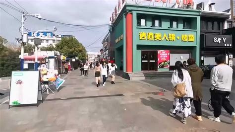 实拍龙湖春天商业街，蚌埠最繁华的商业街之一_腾讯视频