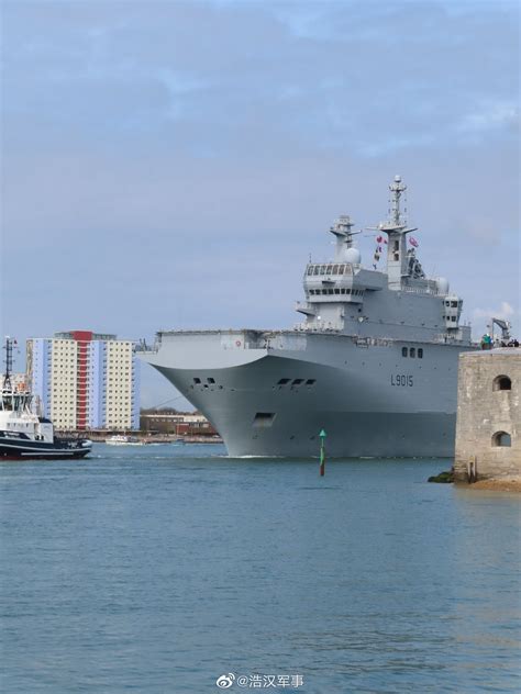 法国海军西北风级两栖攻击舰“迪克斯梅德”号__财经头条