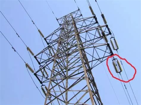 高压电的铁塔离导线那么近为什么不放电？ - 知乎
