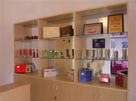 集合店化妆品展柜-[宜佳展示],专注于高端品牌展柜制作