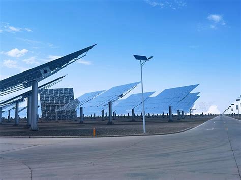 甘肃酒泉：打造新能源全产业链 26个项目引资逾425亿元