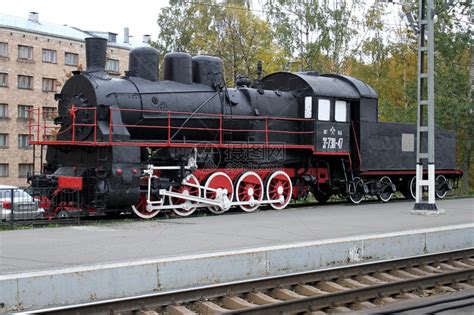 【铁道科普】苏联铁路准高速干线客运内燃机车经典之作——TEP70型 - 知乎