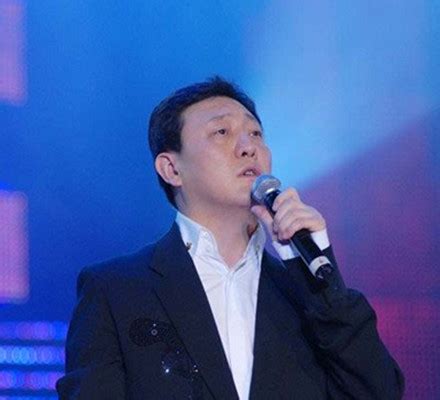 韩磊第一次在歌手唱《等待》，帝王之声一出，邓紫棋傻眼：还比啥_腾讯视频